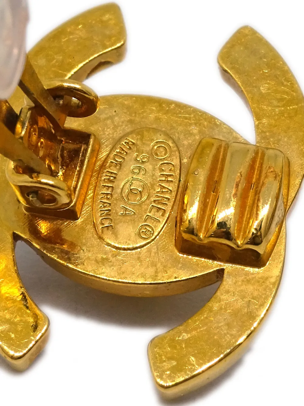 CHANEL 1996 CC turn-lock clip-on earrings - Image 4